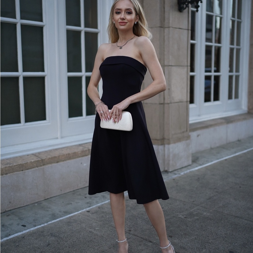 Elegant Black Strapless Dress